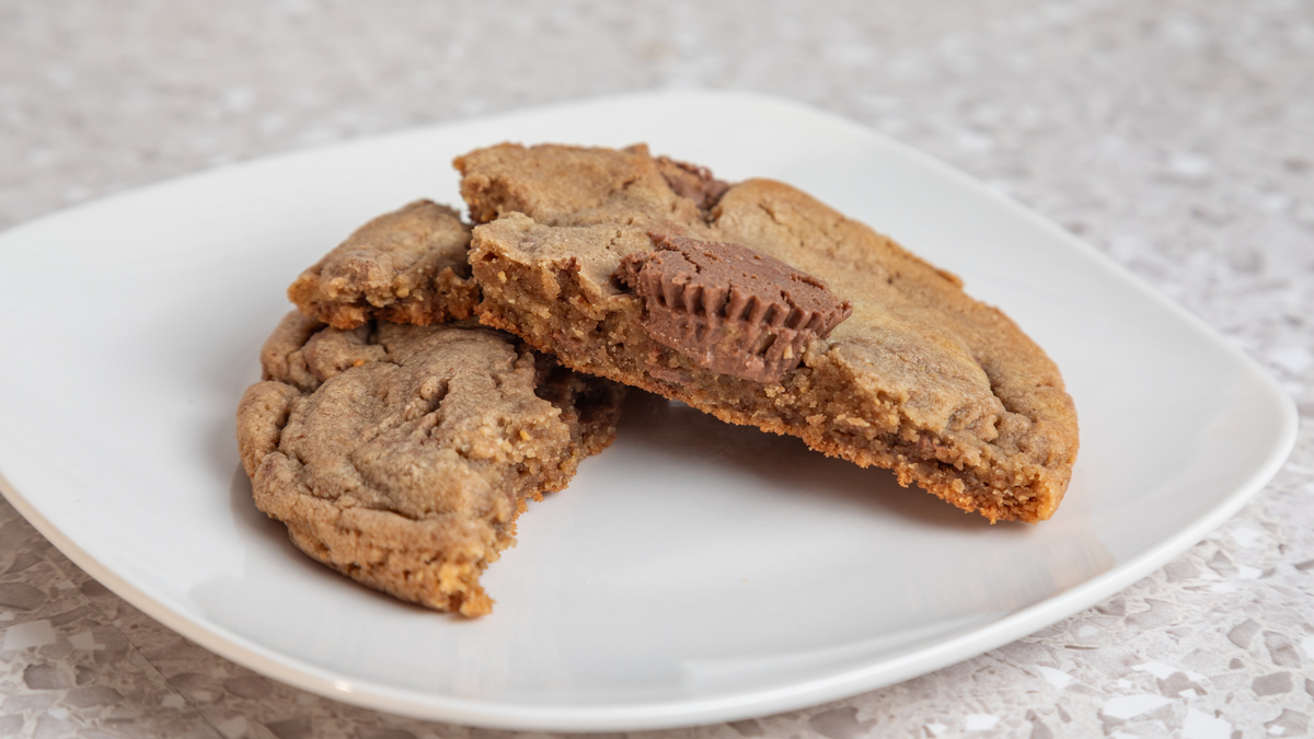 Reese's Peanut Butter Cup Cookie