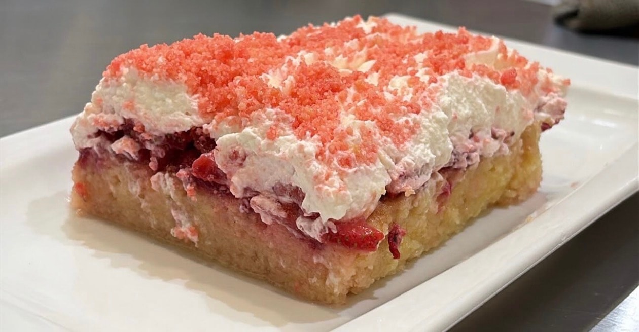 Strawberry Crunch Cake